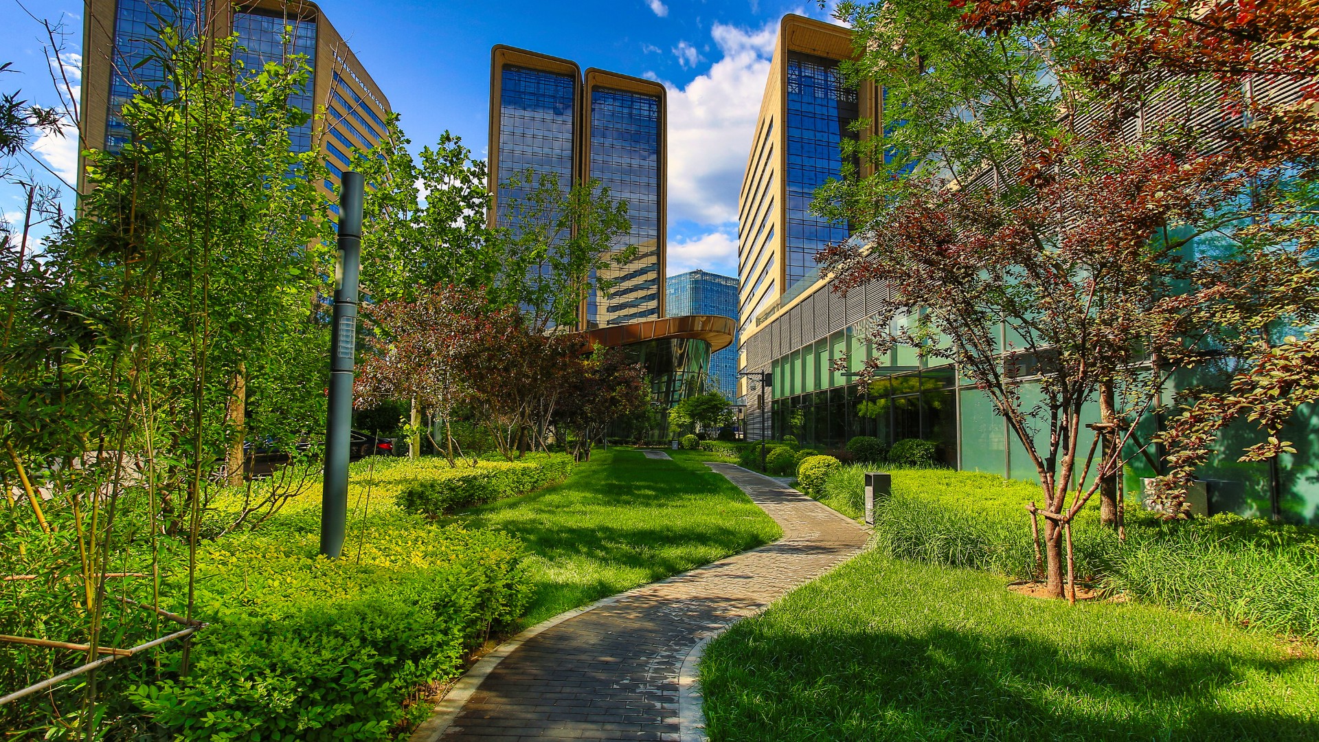 Integración de Espacios Verdes en las Tendencias Modernas en Arquitectura Sostenible